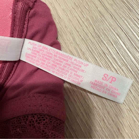 Victorias Secret PINK Womens Bralette Small Burgundy Red Lace Racerback Wireless - Picture 12 of 13